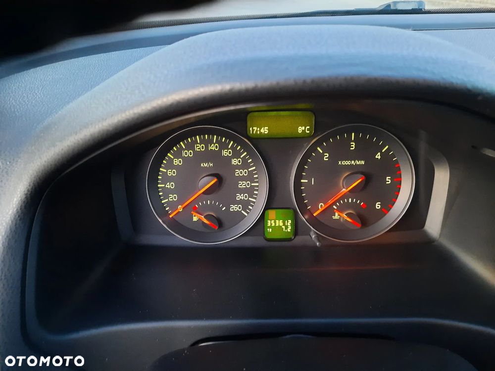 Volvo V50 2.0D DPF - 19