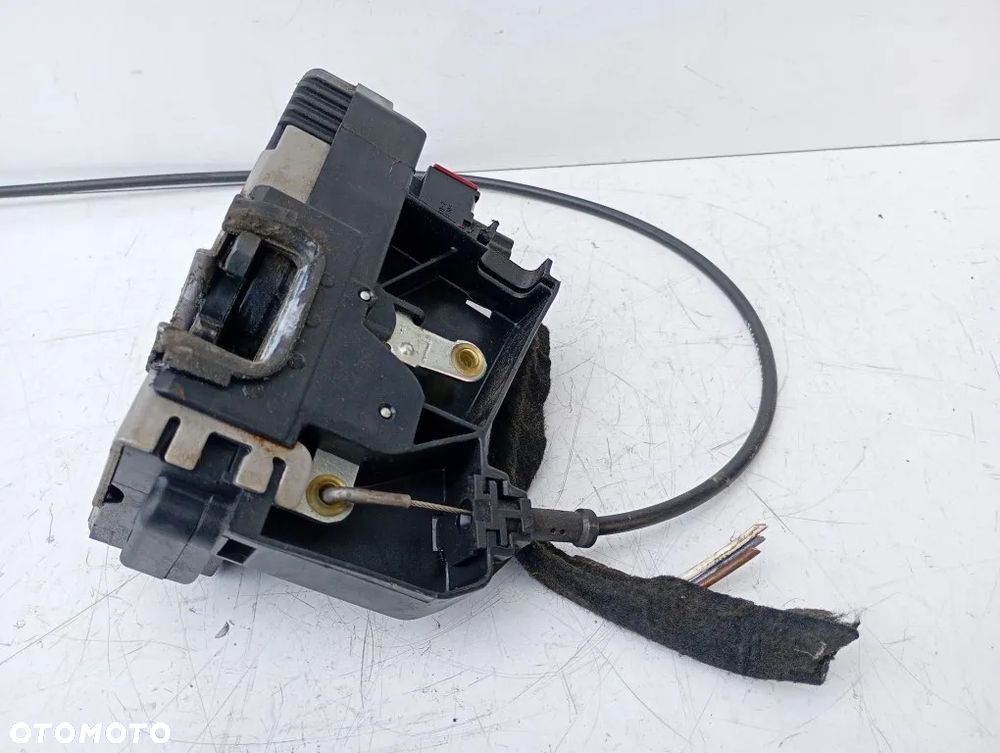 zamek przedni lewy przód renault trafic ii vivaro a primastar 8200008246 91166237 - 2