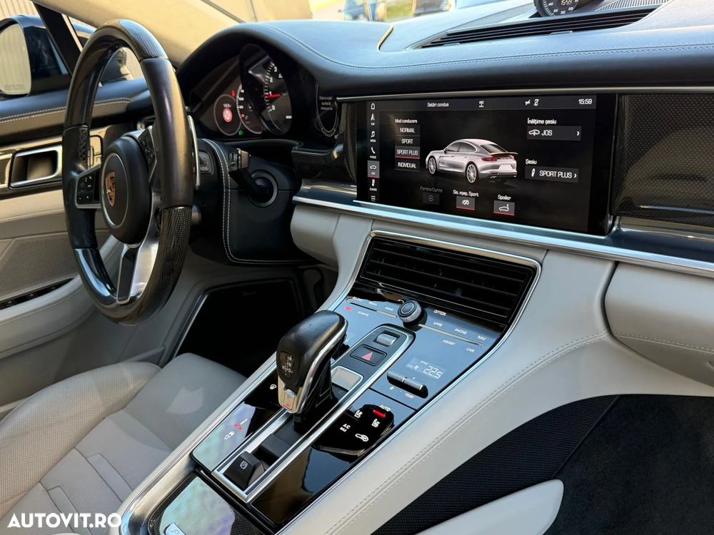Porsche Panamera Turbo Sport Turismo - 6