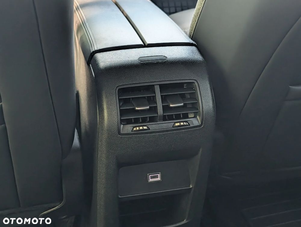 Citroën C5X 1.2 PureTech Shine EAT8 - 19