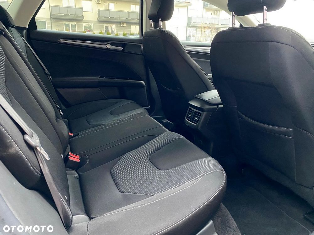 Ford Mondeo 2.0 Hybrid Titanium - 10