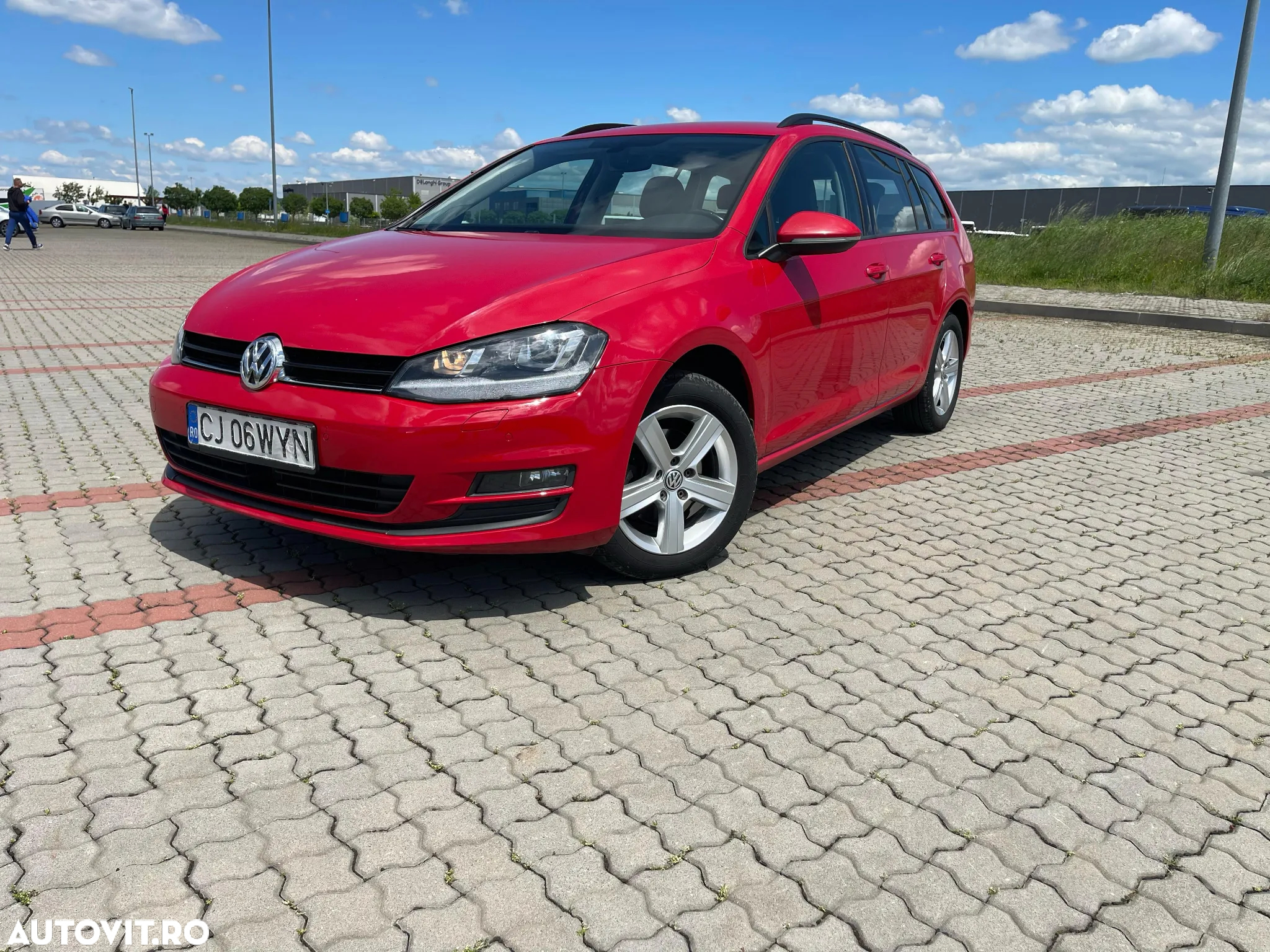 Volkswagen Golf 1.6 TDI BlueMotion Technology DSG Comfortline - 16