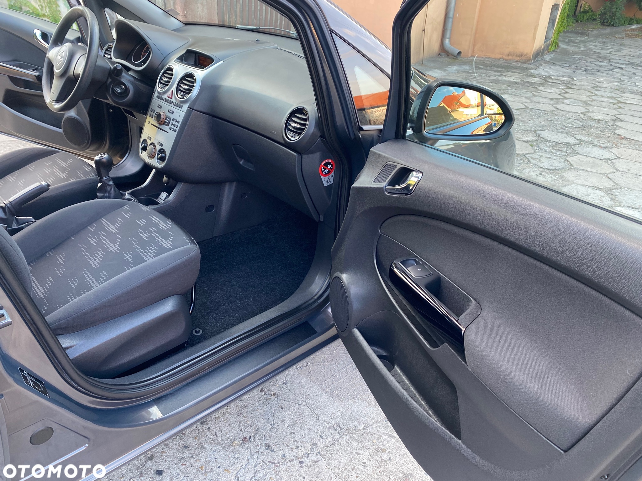 Opel Corsa 1.4 16V EcoFLEX Start-Stop Color Edition - 11
