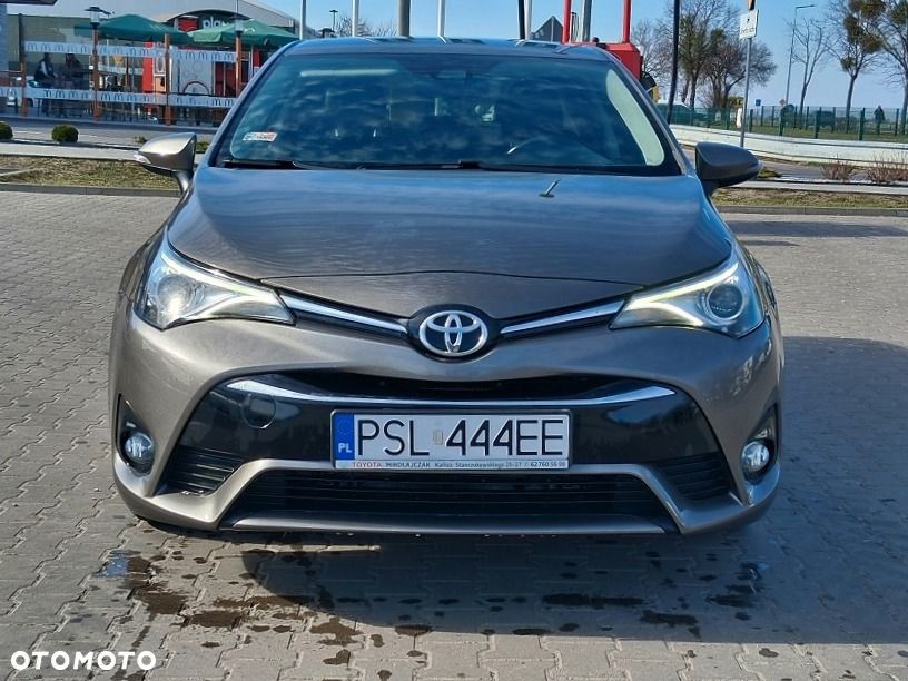 Toyota Avensis 1.8 Premium - 2