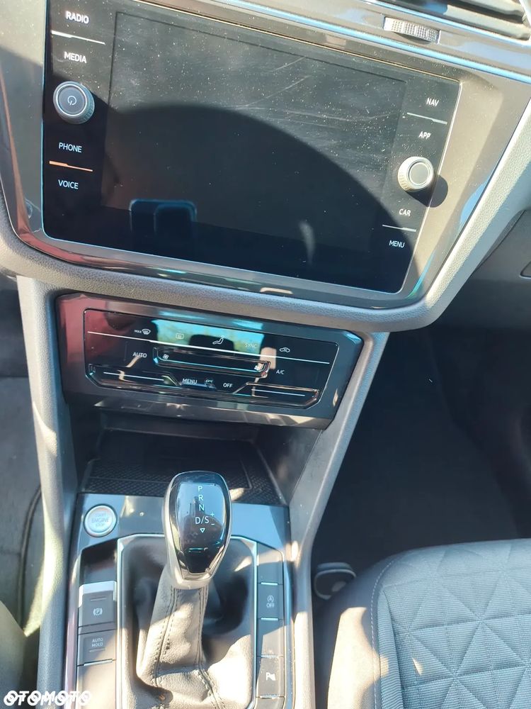 Volkswagen Tiguan 2.0 TDI SCR DSG ACTIVE - 25