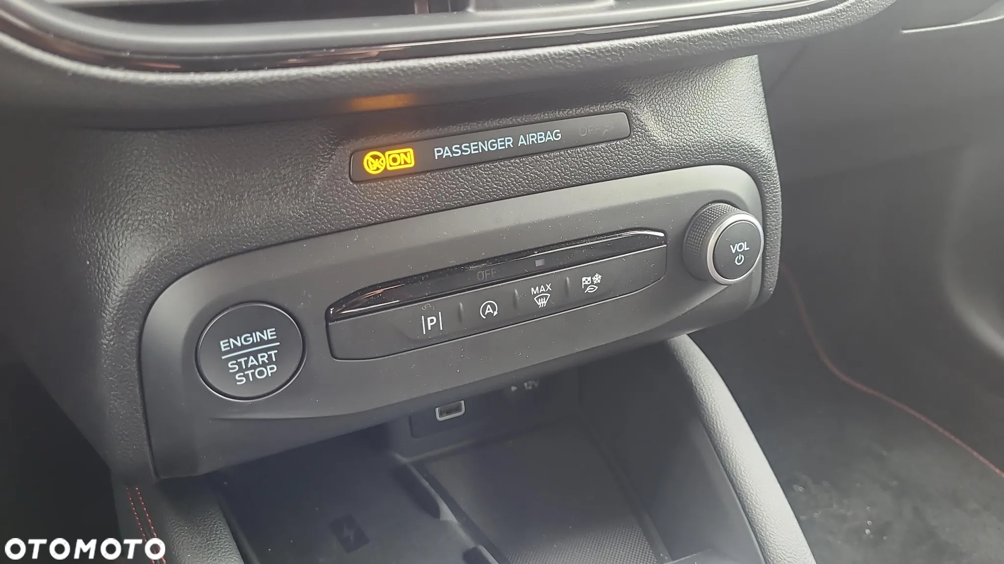 Ford Focus 1.0 EcoBoost mHEV ST-Line X - 23