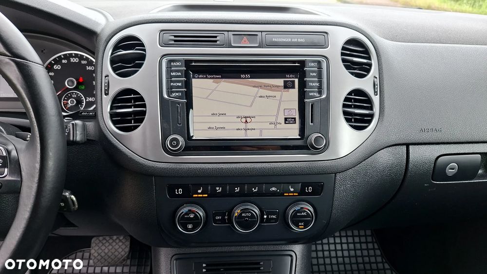Volkswagen Tiguan 2.0 TDI SCR 4MOTION BlueMotion Technology DSG Lounge Sport & Style - 38
