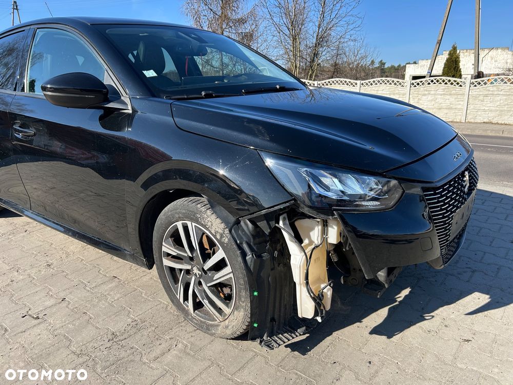 Peugeot 208 - 3