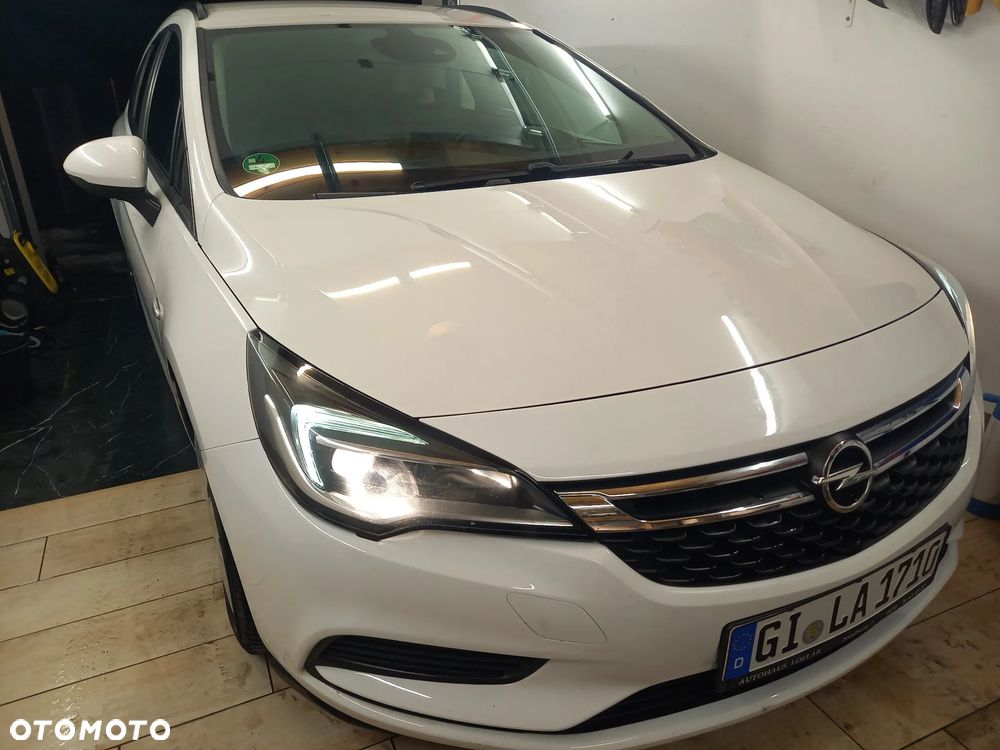 Opel Astra - 1