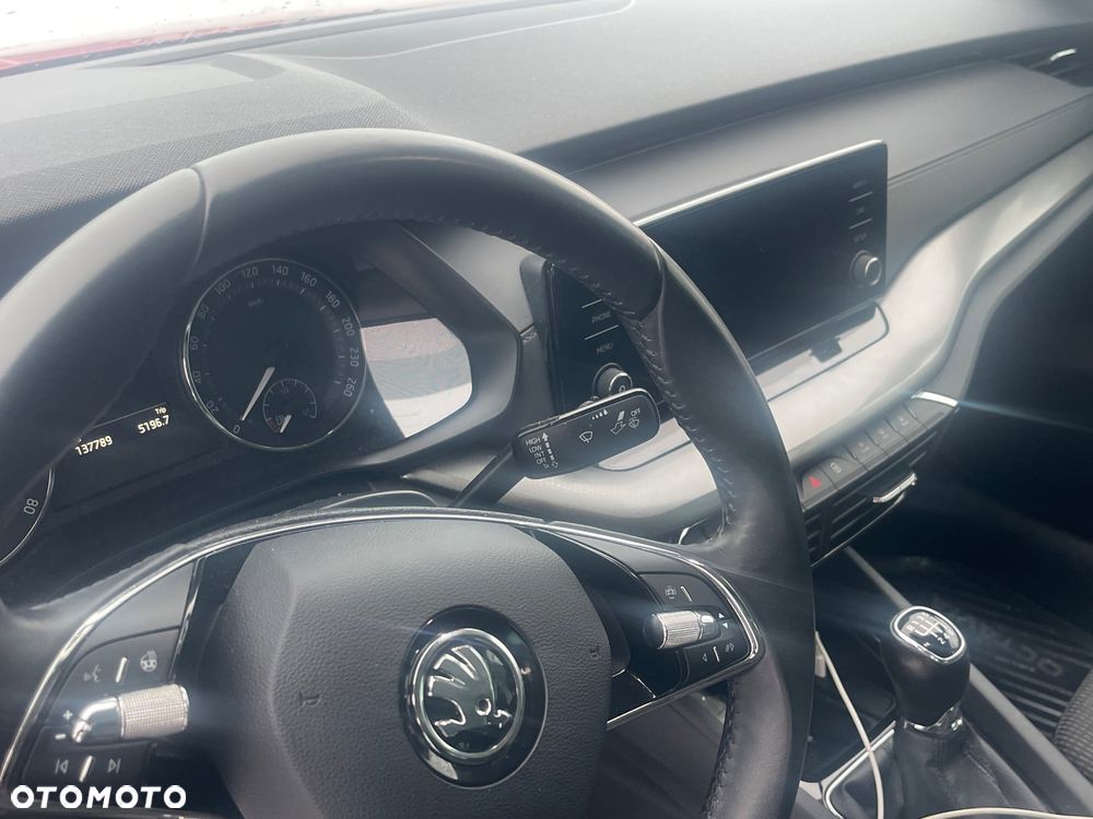 Skoda Octavia ver-1-5-tsi-act-style - 22