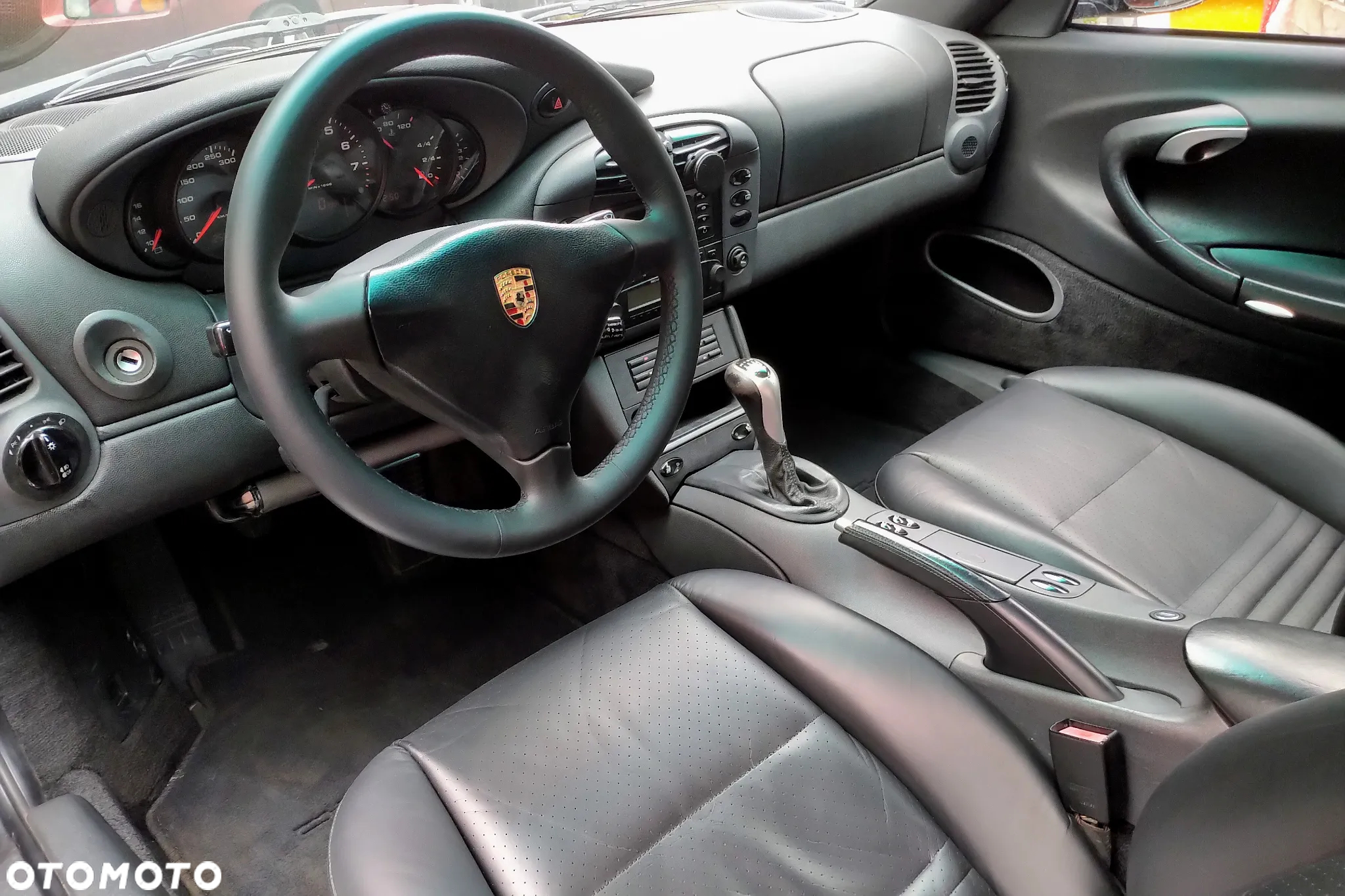 Porsche 911 Carrera - 10