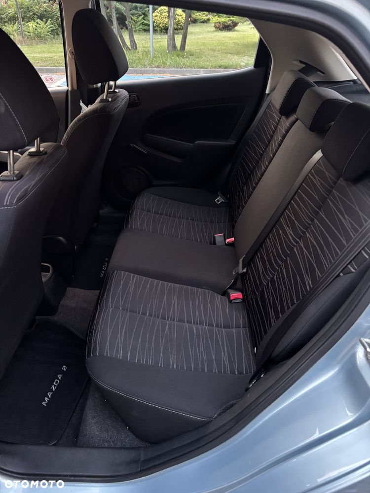 Mazda 2 - 7