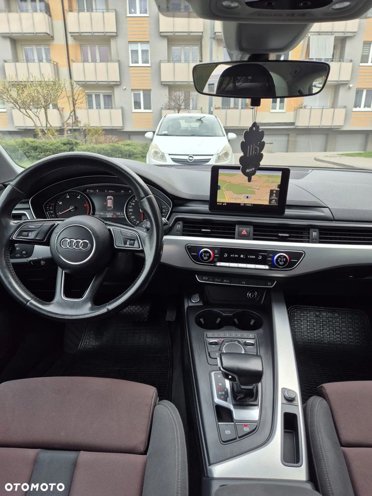 Audi A4 Avant 2.0 TDI S tronic - 13