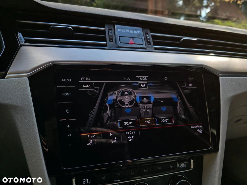 Volkswagen Passat Variant 2.0 TDI EVO Elegance DSG - 26