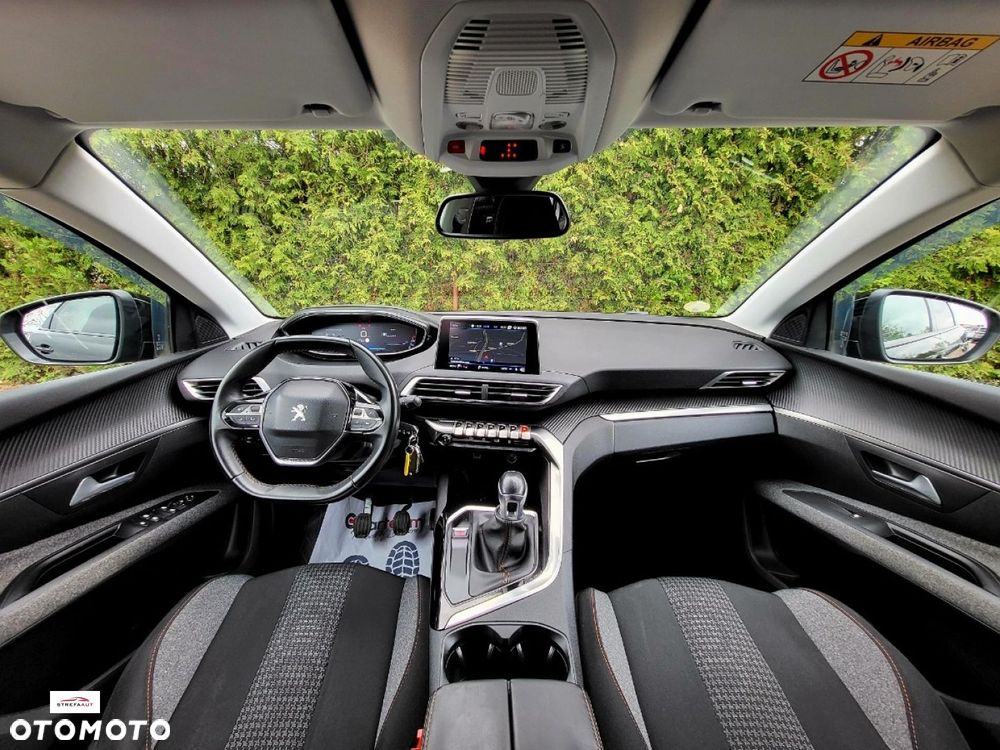 Peugeot 5008 - 9