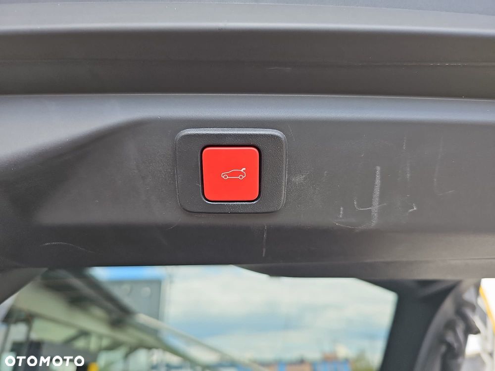 Peugeot 3008 1.2 PureTech mHEV GT S&S e-DCS6 - 21