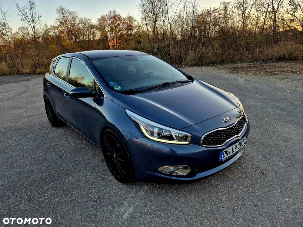 Kia Ceed 1.6 CRDi 128 Dream-Team Edition - 16