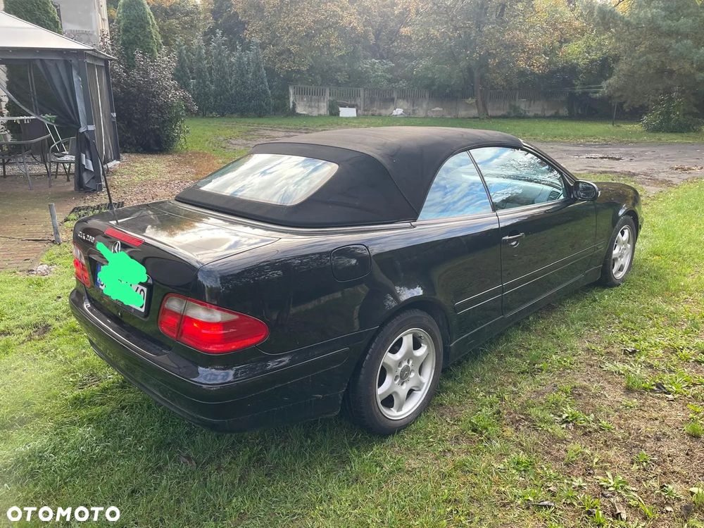 Mercedes-Benz CLK - 15