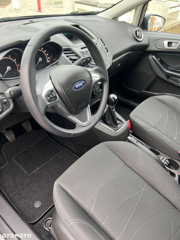 Ford Fiesta - 16