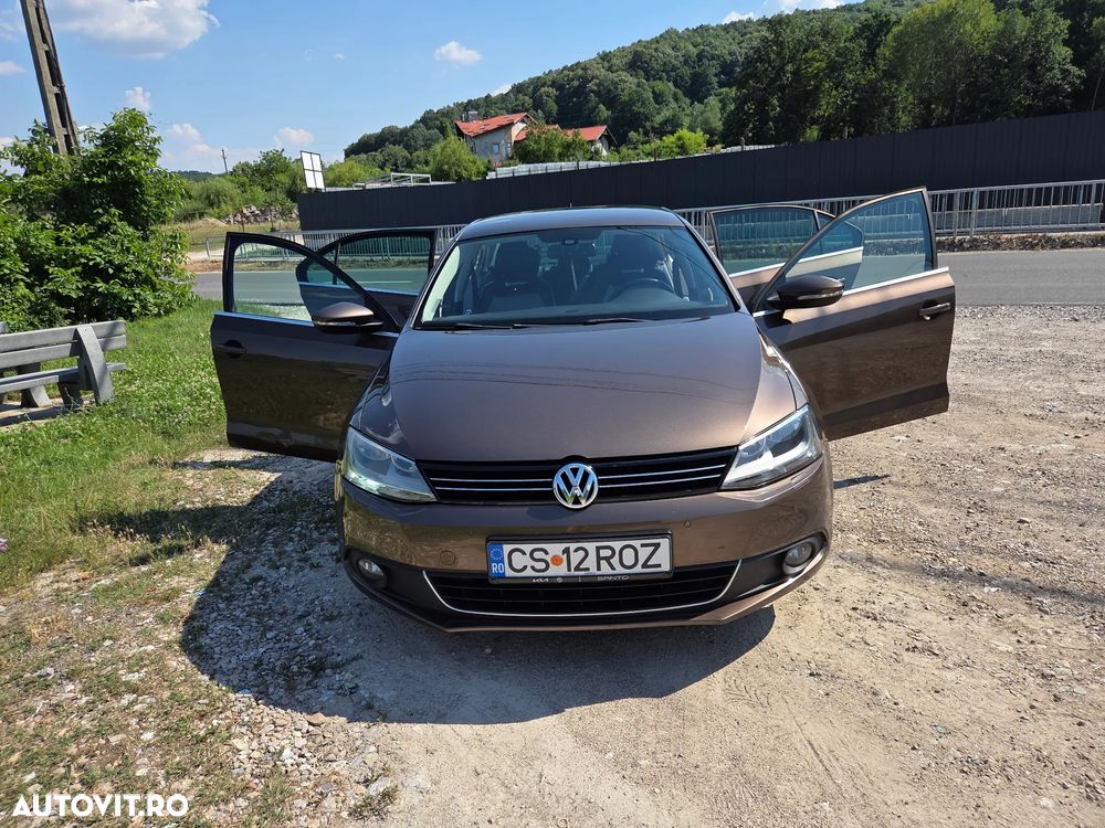 Volkswagen Jetta - 17