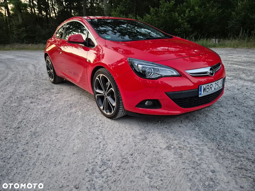 Opel Astra 1.6 T Cosmo - 11
