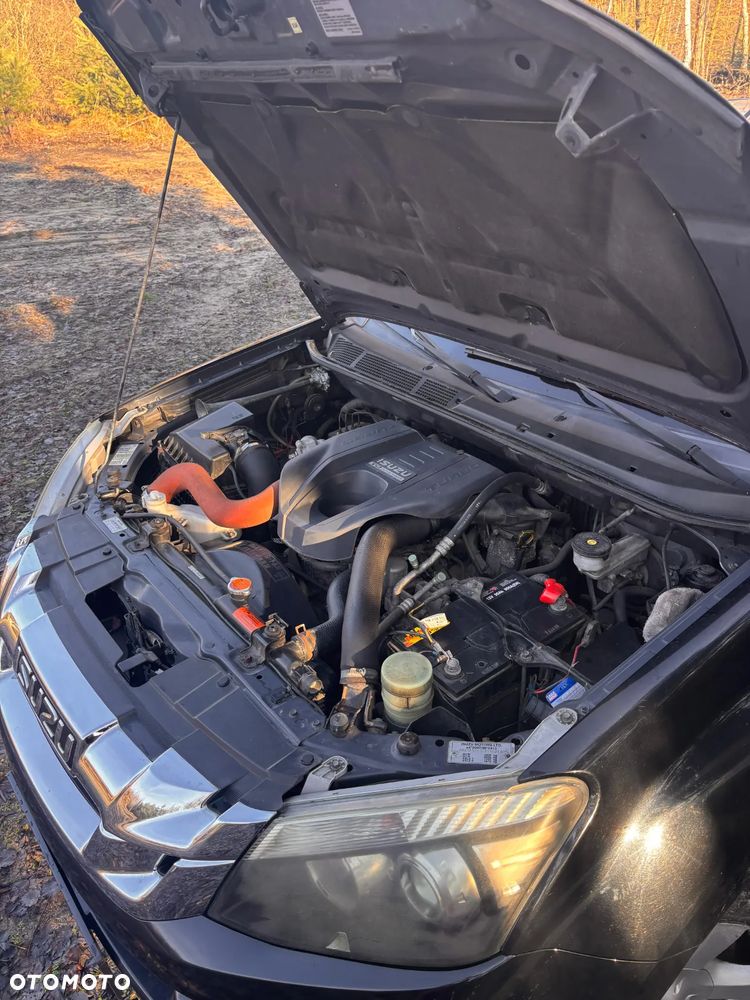 Isuzu D-Max 2.5 DC LSX - 16