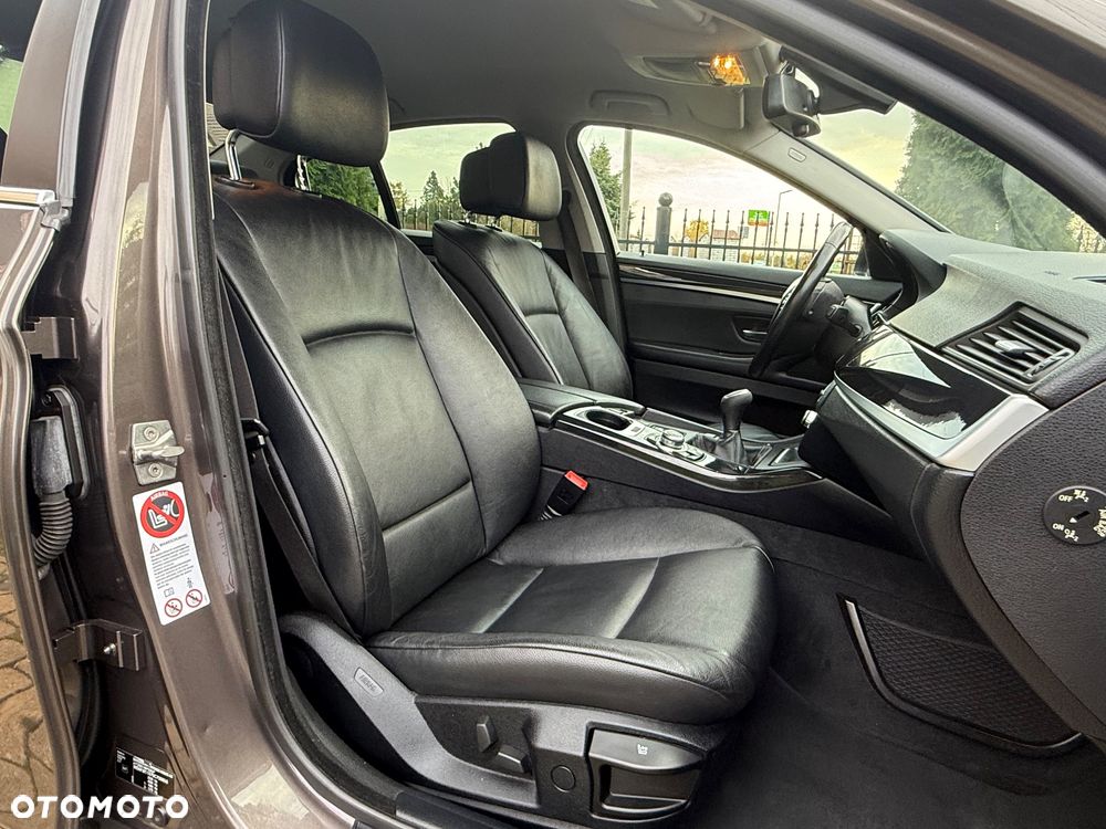 BMW Seria 5 ver-520d - 30