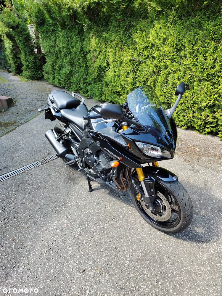 Yamaha FZ8 - 1