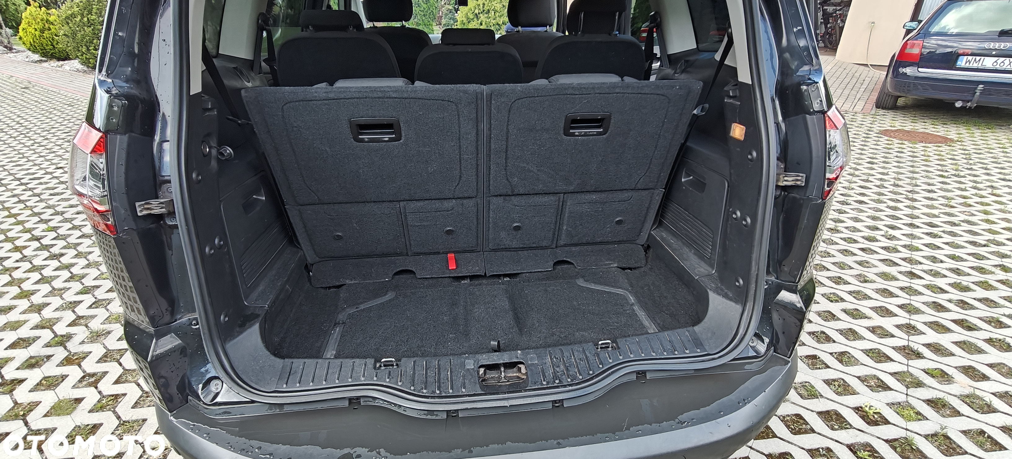 Ford S-Max 2.0 TDCi DPF Titanium - 12