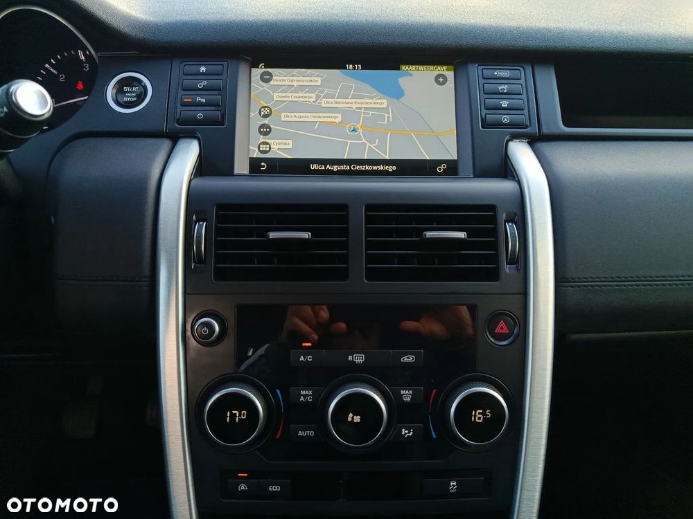 Land Rover Discovery Sport TD4 HSE Luxury - 31