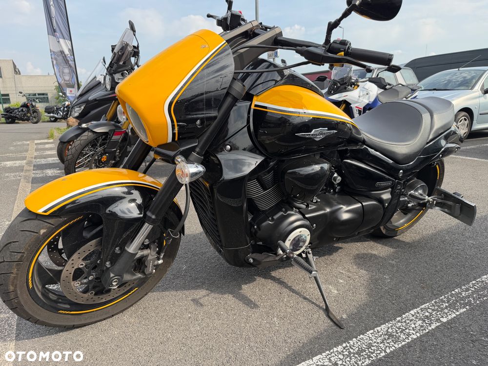 Suzuki Intruder - 4