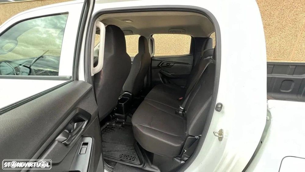 Isuzu D-Max - 8
