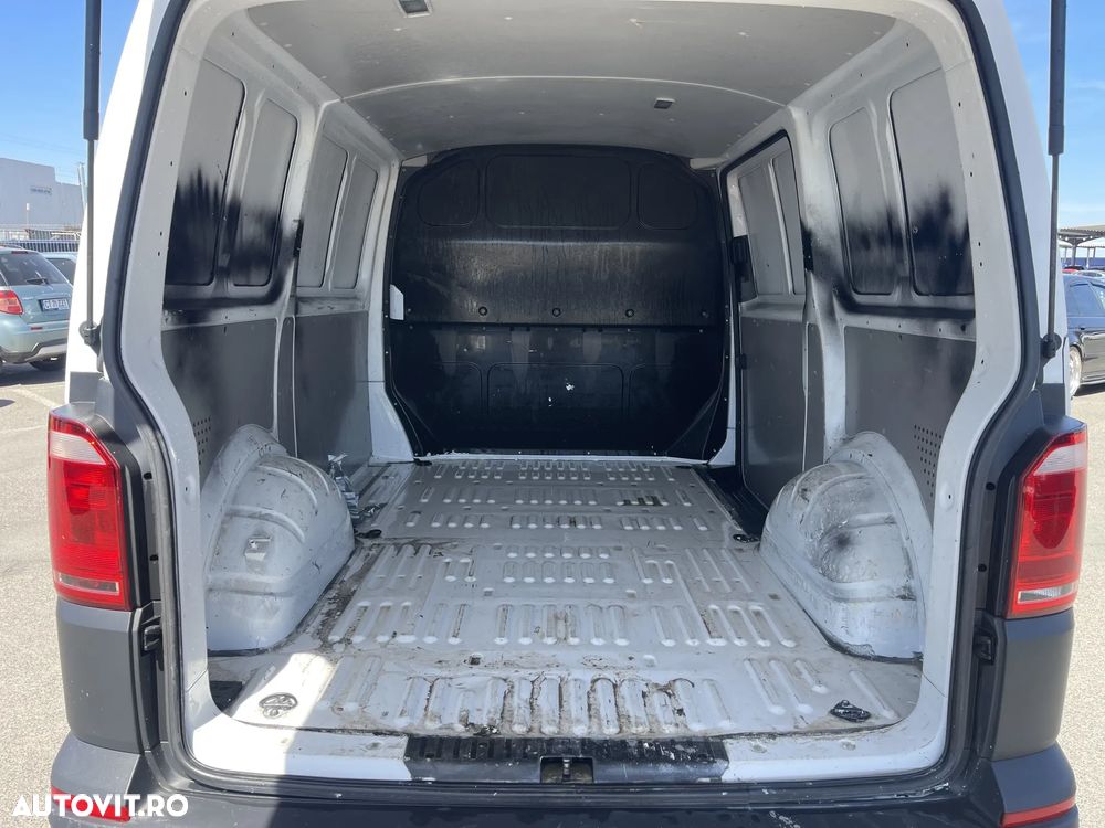 Volkswagen Transporter - 17