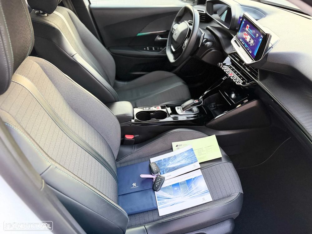 Peugeot 2008 1.2 PureTech Allure Pack EAT8 - 10