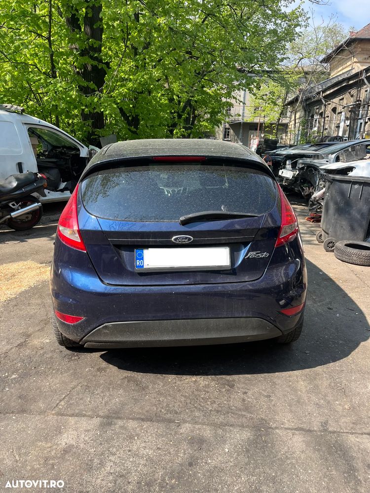 Dezmembrez Ford Fiesta MK6 2012 albastru 1,3 benzina 60KW SNJB - 12