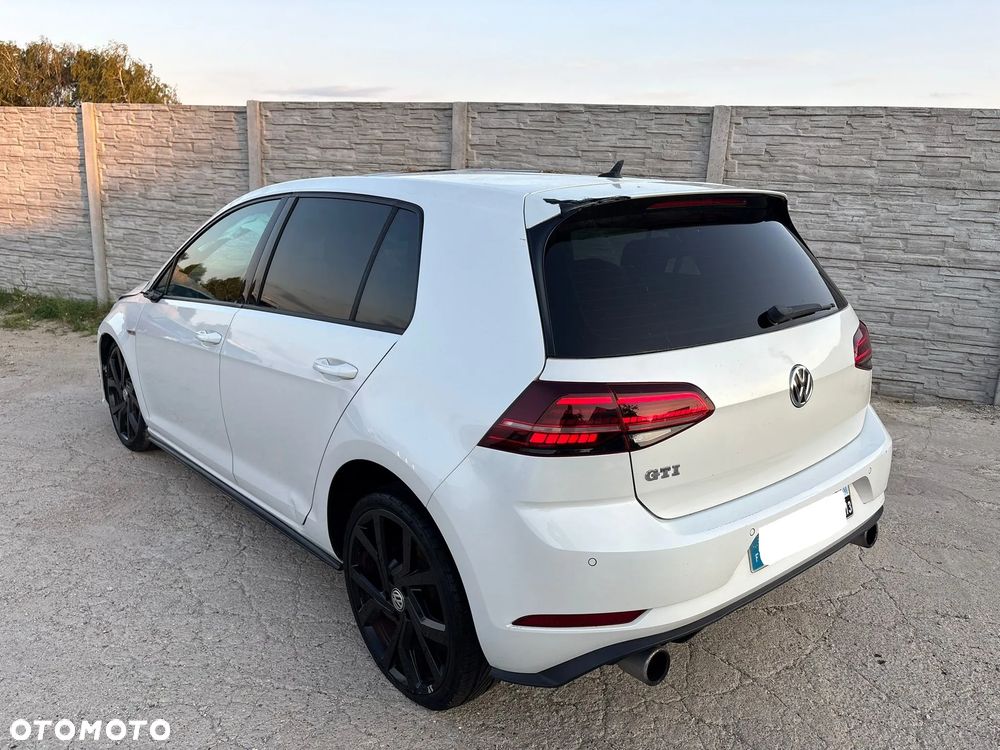 Volkswagen Golf GTI (BlueMotion Technology) DSG - 1