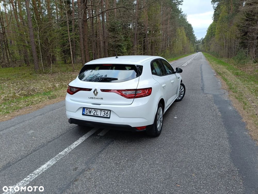 Renault Megane 1.6 SCe Life - 36