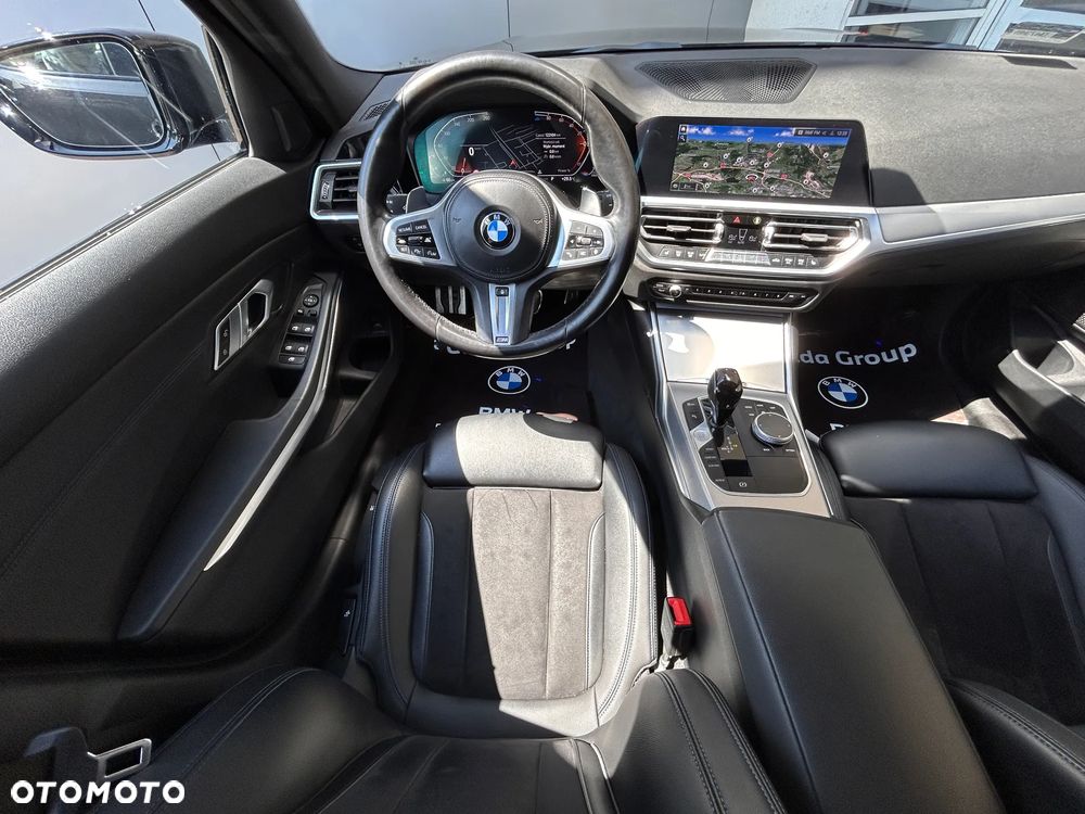 BMW Seria 3 320d xDrive MHEV M Sport sport - 29