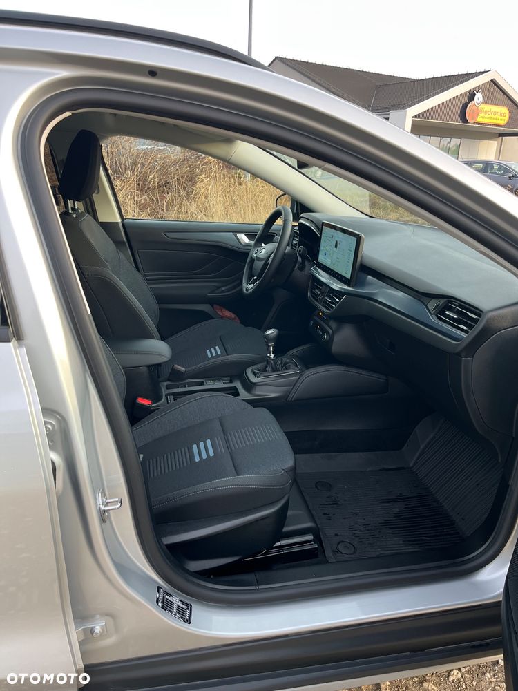 Ford Focus 1.0 EcoBoost mHEV Active X - 12