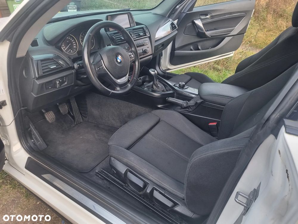BMW Seria 1 114i Sport Line - 7