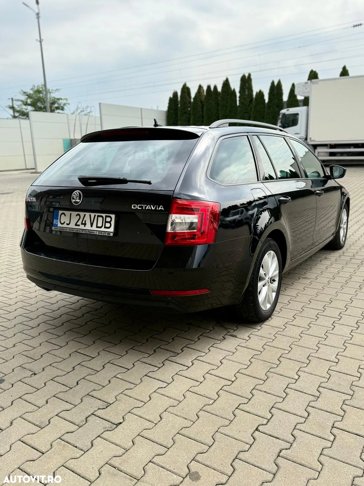 Skoda Octavia 1.6 TDI Ambition - 6