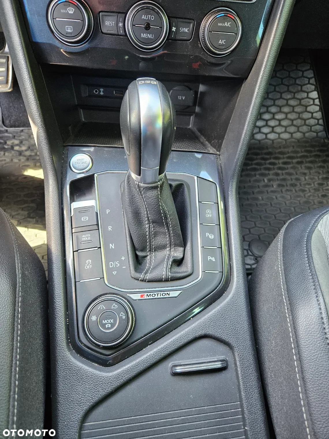 Volkswagen Tiguan 2.0 TSI 4Mot R-Style DSG - 25
