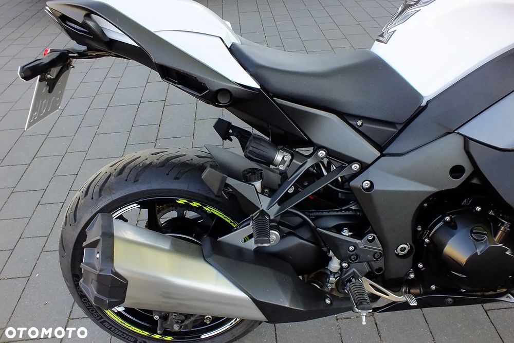 Kawasaki Ninja 1000 SX - 11