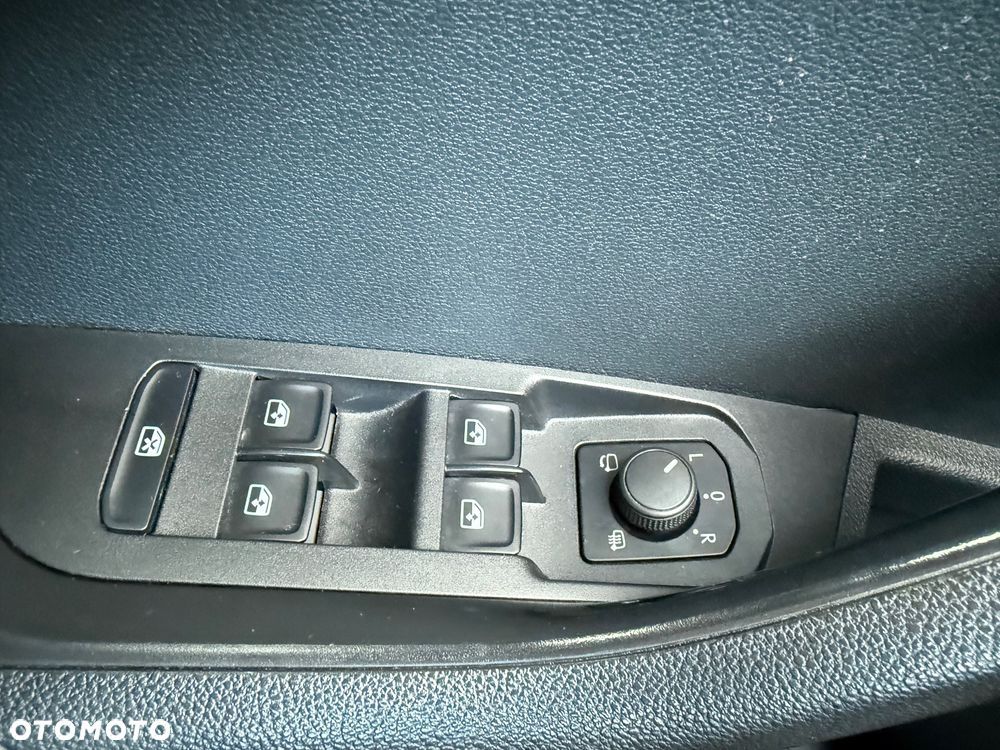 Skoda Karoq 1.5 TSI ACT 4x2 Sportline DSG - 30