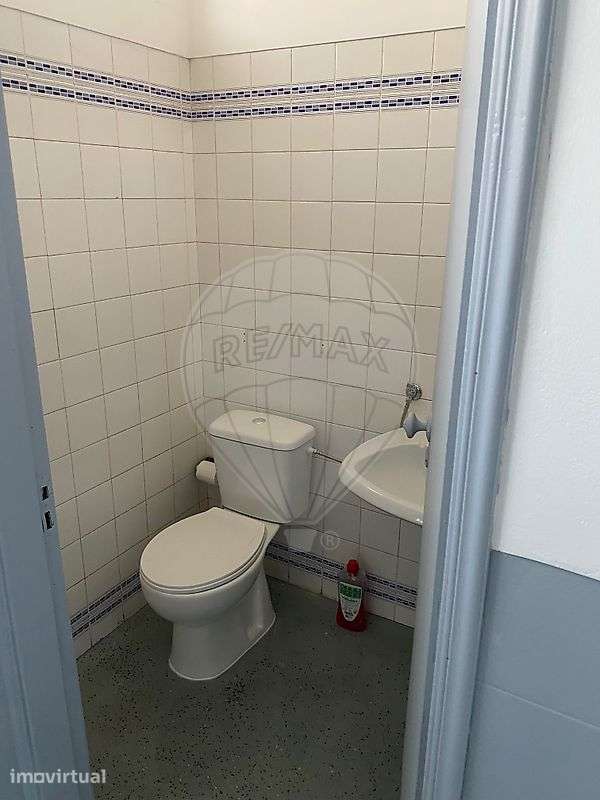 Loja  para arrendamento - Grande imagem: 2/5