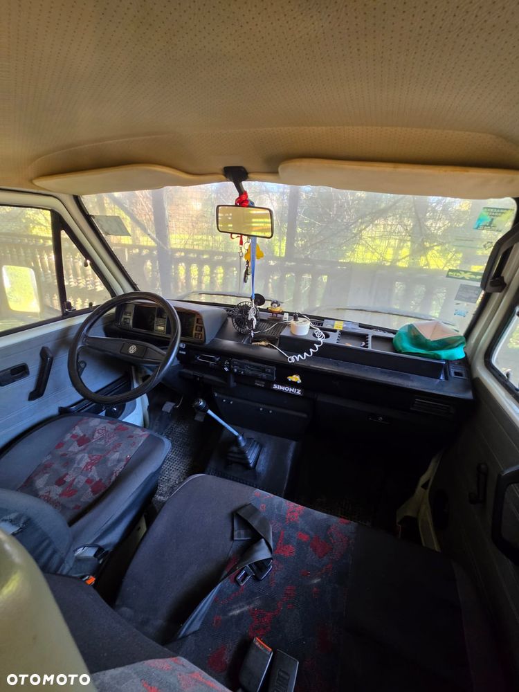Volkswagen Transporter - 8