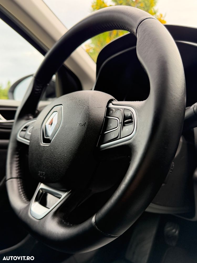 Renault Megane ENERGY TCe 115 LIMITED - 35