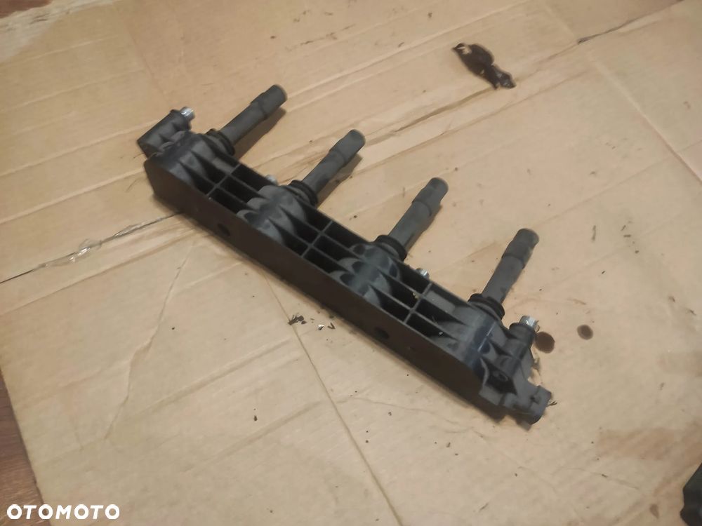 KL Cewka zapłonowa Opel Saab 1.4 1.6 1.8 NGK U6002 - 2