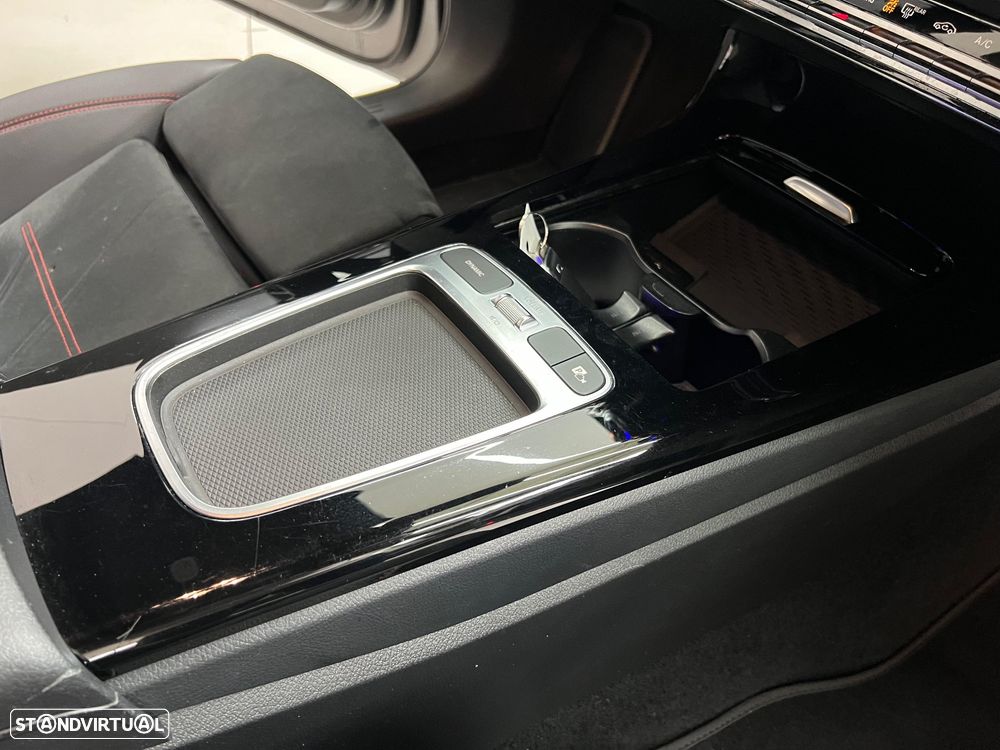 Mercedes-Benz A 180 Limousine 7G-DCT Lim. AMG Line Advanced - 27