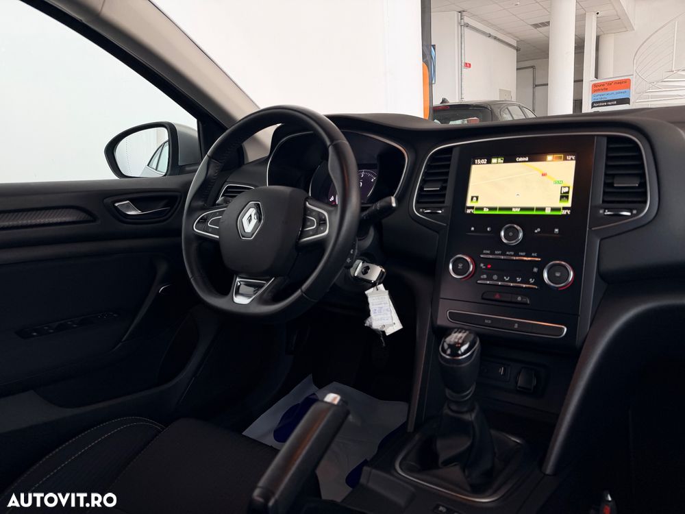 Renault Megane BLUE dCi 115 ZEN - 9